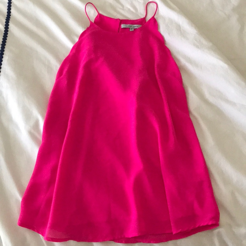Fuchsia scalloped tank